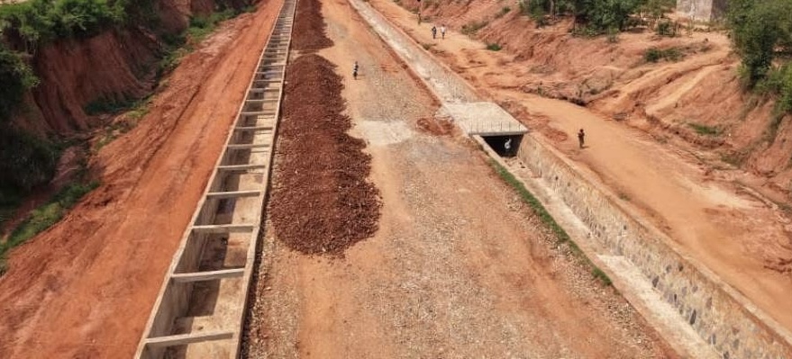 Kasaï Oriental : Travaux de lutte anti-érosive à Mbujimayi, une avenue qui renaît