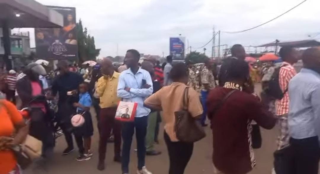 Crise de transport à Kinshasa : Embouteillages au Rond-Point UPN