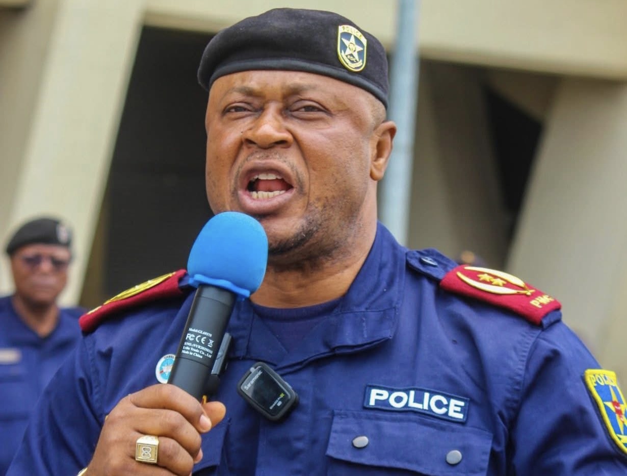 Kinshasa interdit les arrestations liées aux coiffures