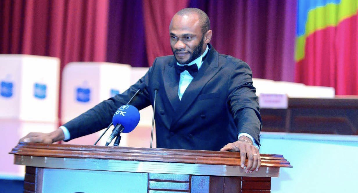 Motion rejetée : Yangotikala maintient sa position