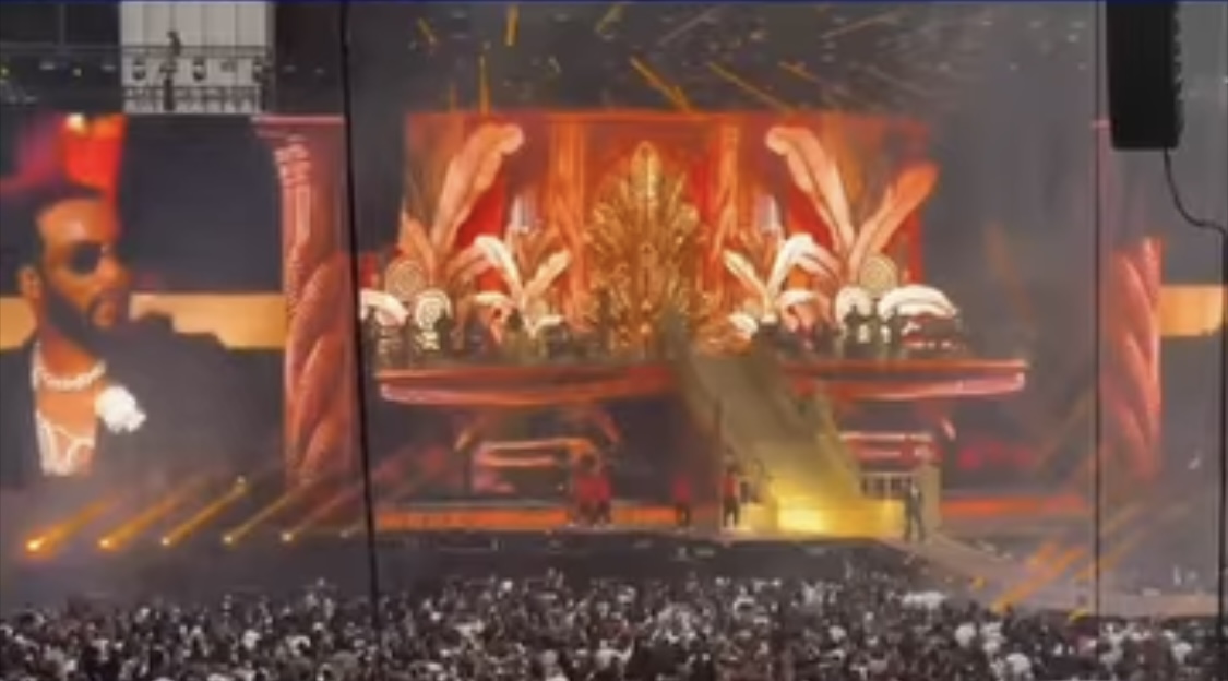 Fally Ipupa enflamme le Stade de France